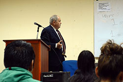 CONFERENCIA DEL CATEDRÁTICO DR. LUÍS RODRÍGUEZ ENNES